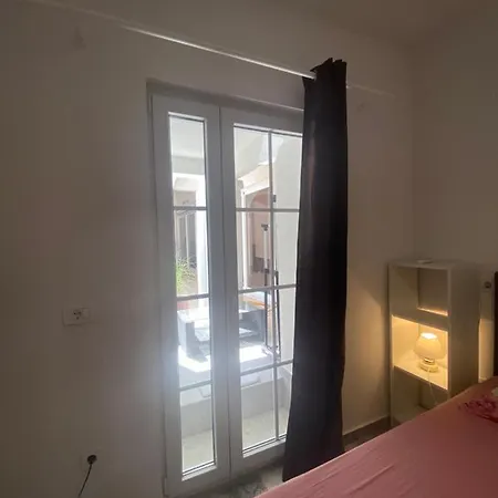 Dunja Apartment *