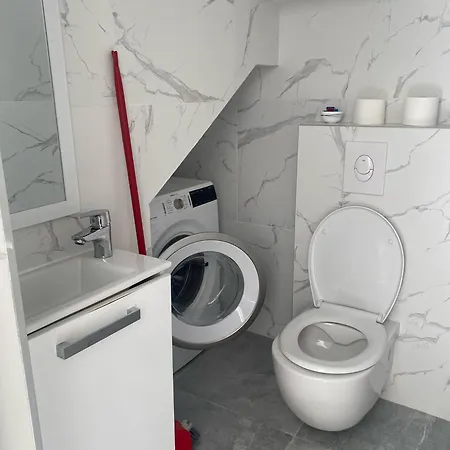 Dunja 公寓 普利莫顿